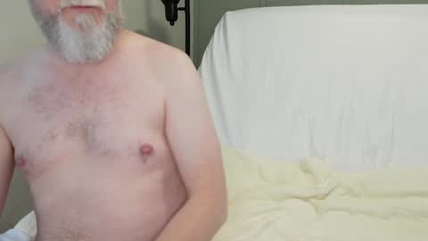 Snapshot of sensatyr chatting on January 3, 2025, 3:22 pm Daddy Dave online show from January 3, 2025, 3:22 pm