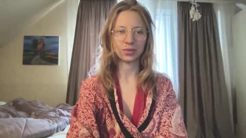 senseinner online show from October 6, 2025, 6:22 am