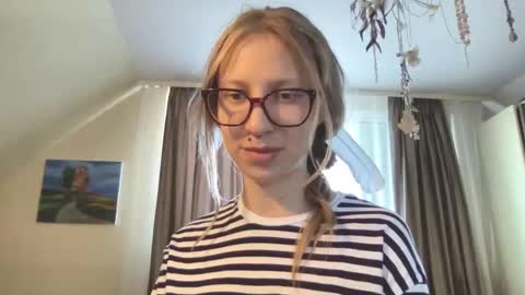 senseinner online show from October 20, 2025, 8:48 am