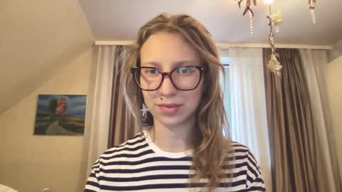 senseinner online show from October 24, 2025, 8:33 am