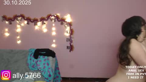 Snapshot of senshiboy666 chatting on October 31, 2025, 2:56 am Your Boys online show from October 31, 2025, 2:56 am