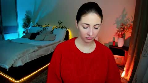 sensitiveheartt online show from November 10, 2025, 7:46 pm