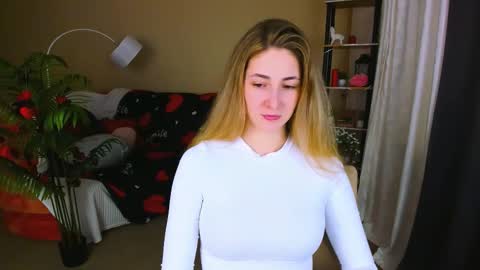 sensitiveheartt online show from February 12, 2026, 10:32 am