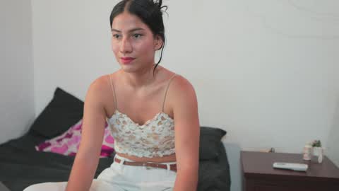senssual_goddess online show from January 22, 2025, 5:59 pm