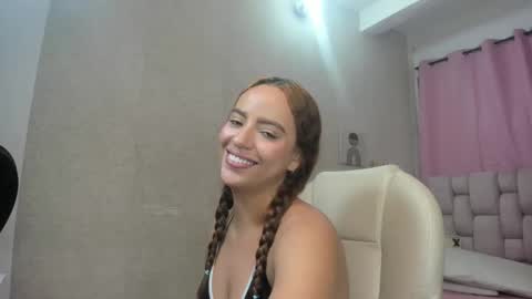 sensual_aura online show from January 28, 2025, 6:27 am