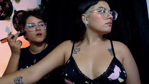 Camille and sophie online show from November 11, 2025, 1:16 am