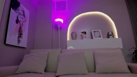 sensual_shanel online show from April 7, 2026, 2:01 am