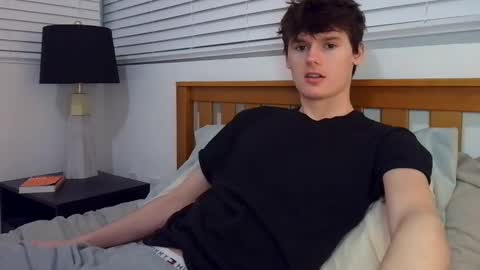 Cam online show from December 30, 2024, 4:09 am