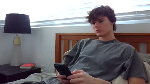 Cam online show from February 15, 2025, 9:26 pm