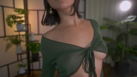 Maria- OF sensual bee online show from January 26, 2025, 2:14 am