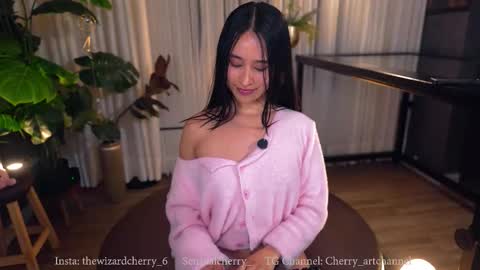 Maria- OF sensual bee online show from February 7, 2026, 12:47 am