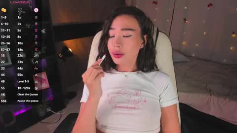 Snapshot of sensualily chatting on April 29, 2026, 4:33 pm Kiki online show from April 29, 2026, 4:33 pm