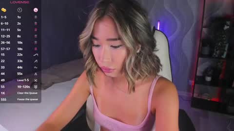 Kiki online show from May 17, 2026, 2:46 pm