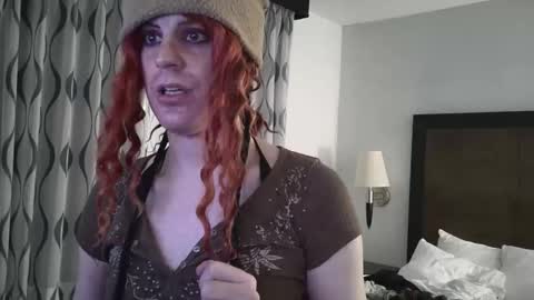 F A E online show from May 6, 2026, 1:47 am
