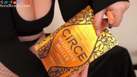 SeraReads online show from November 22, 2025, 2:38 pm