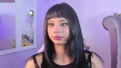 Seren  Follow me online show from November 19, 2025, 2:44 am