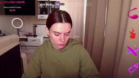 serenamilss online show from October 5, 2025, 8:56 am