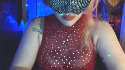 serencigarra online show from March 27, 2026, 6:08 am