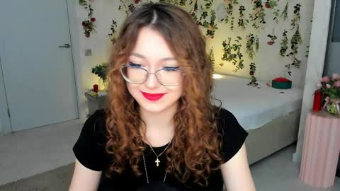 Ophelia online show from April 13, 2026, 4:01 pm