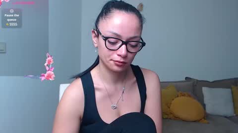 SereneSophi online show from February 21, 2025, 7:12 am