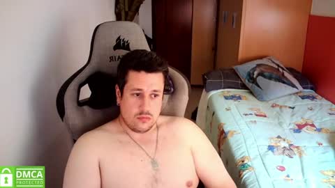 Snapshot of sergio95n chatting on June 8, 2026, 2:17 pm Pollos online show from June 8, 2026, 2:17 pm