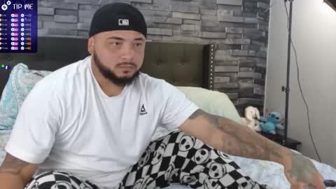 sermedina882454 online show from November 10, 2025, 3:27 am