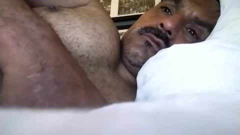 servingfems online show from November 19, 2025, 4:01 am