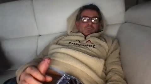 sesamechris92 online show from January 25, 2025, 4:35 pm