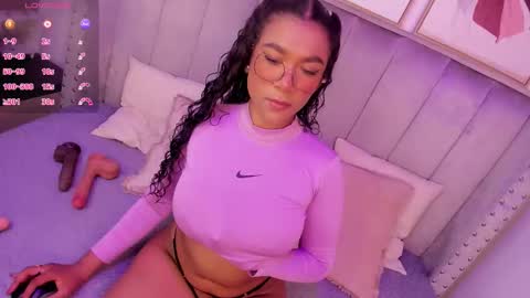 Seshat online show from November 6, 2025, 3:51 am