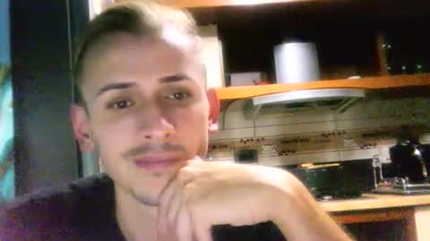 Snapshot of sesinha69 chatting on November 1, 2025, 7:49 pm Sesinha online show from November 1, 2025, 7:49 pm