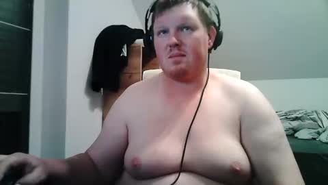 setcuna online show from December 4, 2025, 9:34 pm