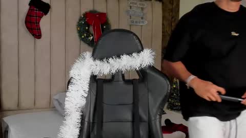 HEY IM SETH online show from December 11, 2024, 7:57 pm
