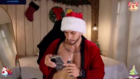 HEY IM SETH online show from December 24, 2024, 6:28 pm