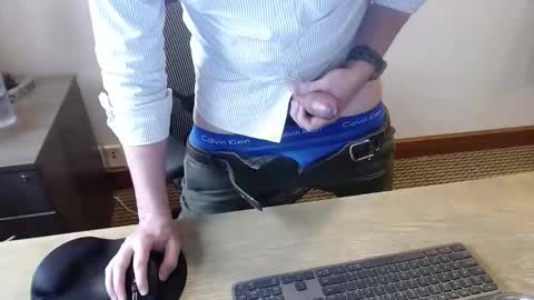 Snapshot of sethdoza chatting on April 1, 2026, 4:26 pm sethdoza online show from April 1, 2026, 4:26 pm