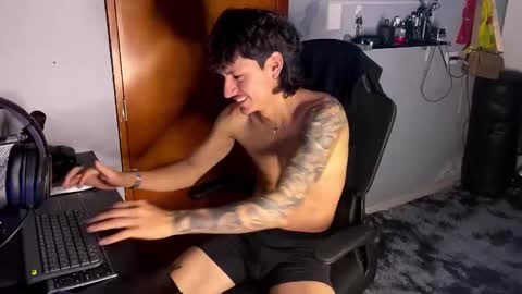 sex_love_sweat online show from January 7, 2026, 12:13 am