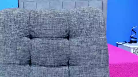 Snapshot of sexfenix_ chatting on February 9, 2025, 7:05 am karen and camilo online show from February 9, 2025, 7:05 am