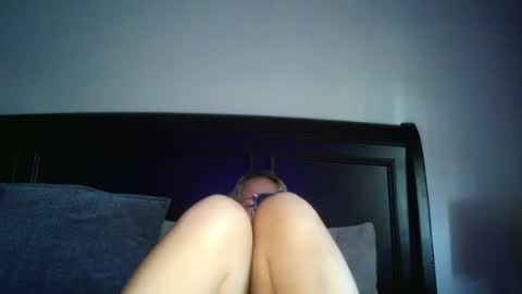 Snapshot of sexiirose22 chatting on July 23, 2026, 10:51 pm Rose online show from July 23, 2026, 10:51 pm