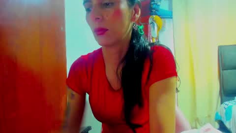 Snapshot of sexmilkdirty chatting on June 30, 2026, 8:43 pm sexmilkdirty online show from June 30, 2026, 8:43 pm