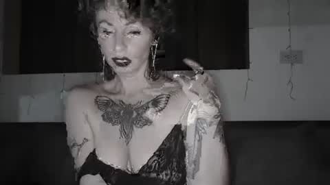 Trixy Rose online show from January 10, 2025, 7:57 am