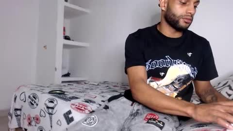 Snapshot of sexseason777 chatting on May 17, 2026, 8:12 am STIIV G online show from May 17, 2026, 8:12 am