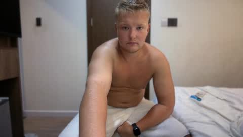 Snapshot of sexual_sbotage chatting on June 29, 2026, 1:22 pm Max Leman online show from June 29, 2026, 1:22 pm