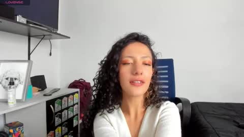 Jax and Lu online show from September 29, 2025, 6:02 pm