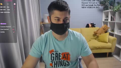 Snapshot of sexxxdickbig chatting on April 22, 2026, 9:22 am Tommy online show from April 22, 2026, 9:22 am