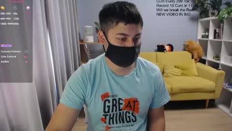 Snapshot of sexxxdickbig chatting on April 29, 2026, 7:23 am Tommy online show from April 29, 2026, 7:23 am