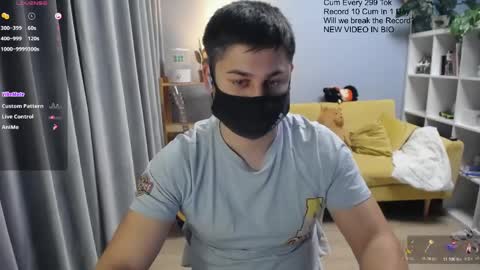 Snapshot of sexxxdickbig chatting on April 30, 2026, 8:57 pm Tommy online show from April 30, 2026, 8:57 pm
