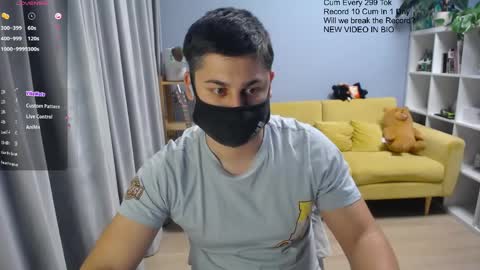 Snapshot of sexxxdickbig chatting on May 2, 2026, 7:52 pm Tommy online show from May 2, 2026, 7:52 pm
