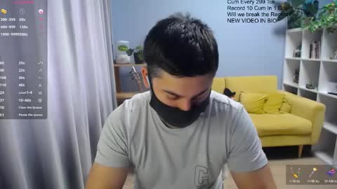 Snapshot of sexxxdickbig chatting on May 5, 2026, 8:33 am Tommy online show from May 5, 2026, 8:33 am