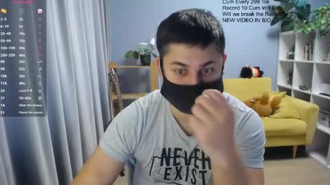 Snapshot of sexxxdickbig chatting on May 8, 2026, 9:14 am Tommy online show from May 8, 2026, 9:14 am