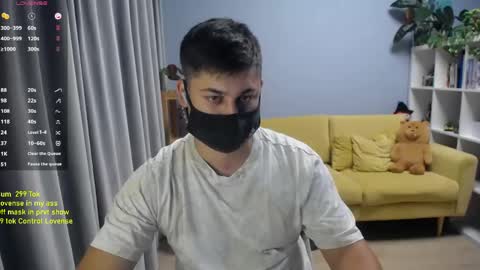 Snapshot of sexxxdickbig chatting on June 6, 2026, 8:02 pm Tommy online show from June 6, 2026, 8:02 pm
