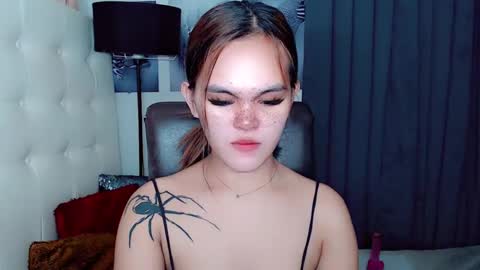 Snapshot of sexxxy_caroline chatting on December 7, 2024, 11:40 am sexxxy_caroline online show from December 7, 2024, 11:40 am